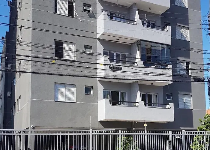 Apto Enseada Guarujá 10 minutos da Praia